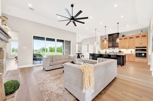 6233 Pyrenean Oak, Royse City, TX 75189