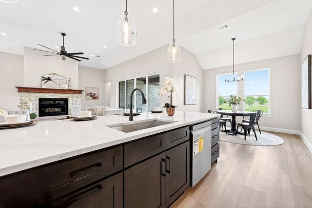 6233 Pyrenean Oak, Royse City, TX 75189