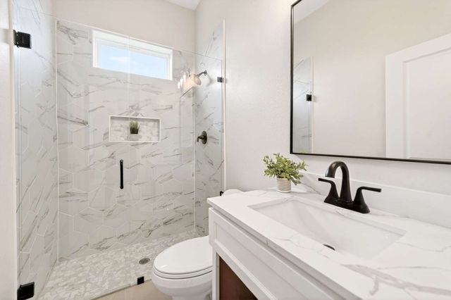 6233 Pyrenean Oak, Royse City, TX 75189