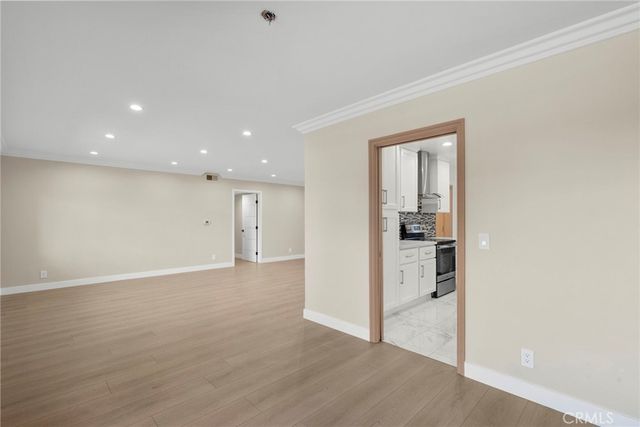 1126 N Central 101, Glendale, CA 91202