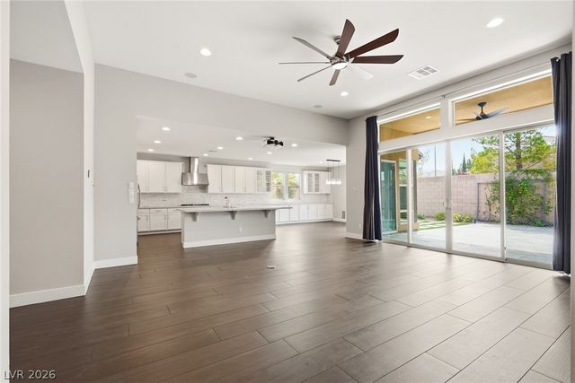 8445 Great Outdoors Street, Las Vegas, NV 89166