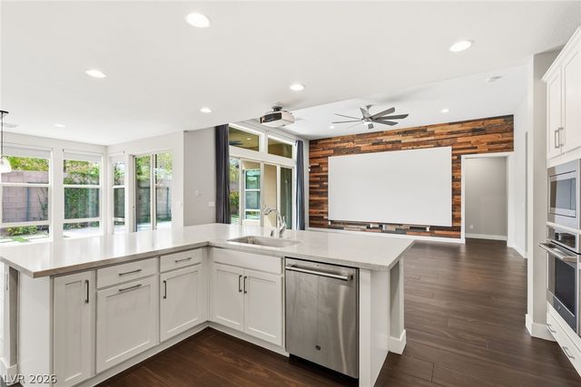 8445 Great Outdoors Street, Las Vegas, NV 89166