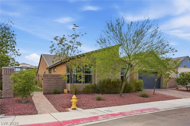 8445 Great Outdoors Street, Las Vegas, NV 89166