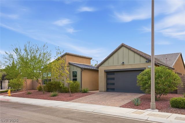 8445 Great Outdoors Street, Las Vegas, NV 89166