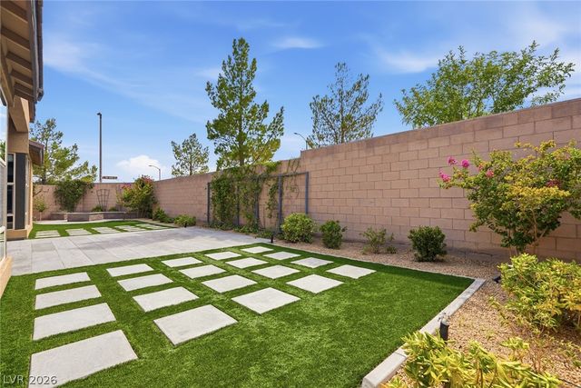 8445 Great Outdoors Street, Las Vegas, NV 89166