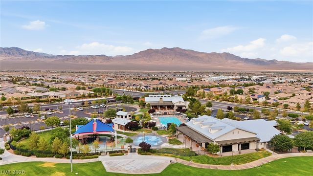 8445 Great Outdoors Street, Las Vegas, NV 89166
