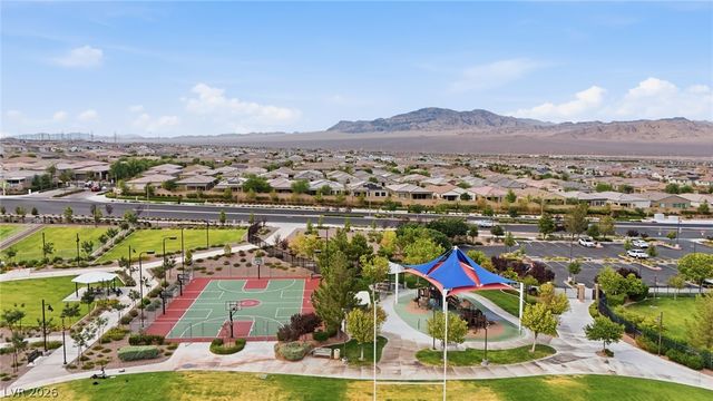 8445 Great Outdoors Street, Las Vegas, NV 89166
