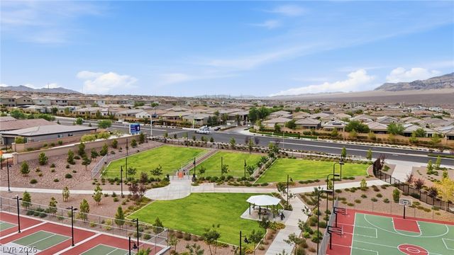 8445 Great Outdoors Street, Las Vegas, NV 89166