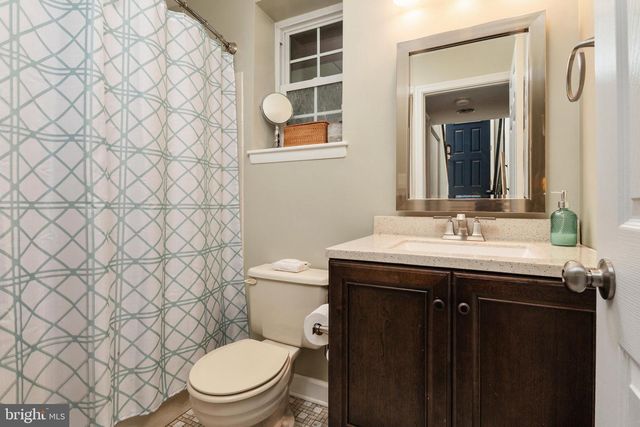8 EVA CT, Baltimore, MD 21220