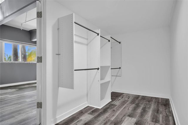 4332 Collins Ave 201, Miami Beach, FL 33140