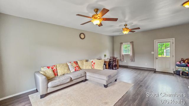 260 Gilbert Street, Mecosta, MI 49332