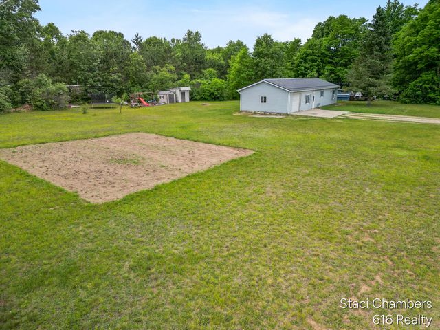 260 Gilbert Street, Mecosta, MI 49332