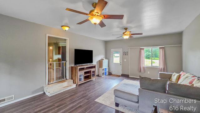 260 Gilbert Street, Mecosta, MI 49332