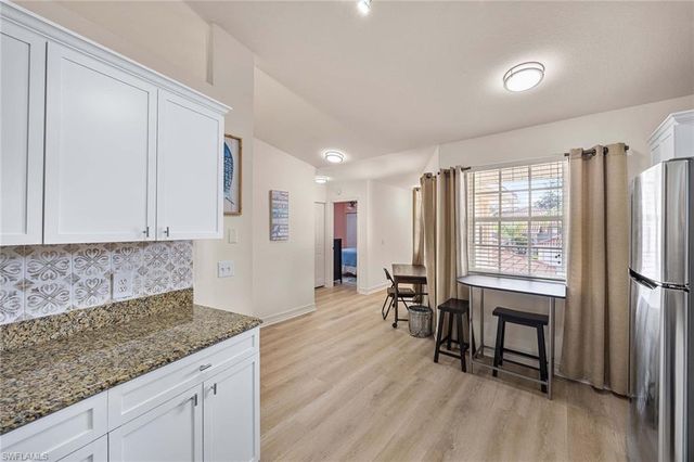 640 Luisa Ln Apt 4, Naples, FL 34104