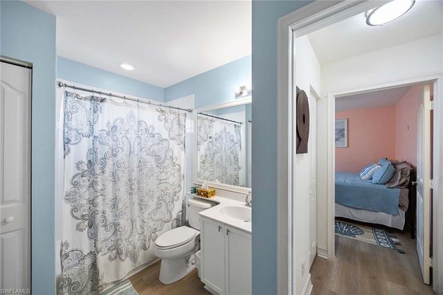 640 Luisa Ln Apt 4, Naples, FL 34104