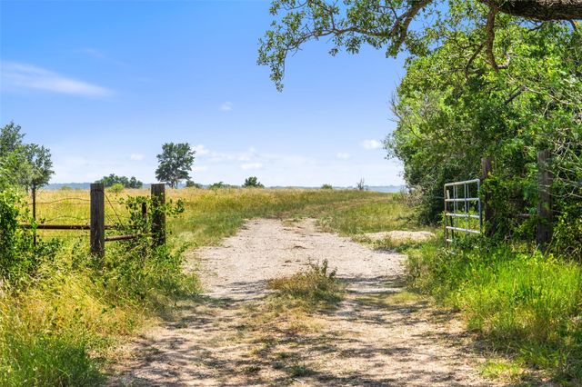000 FM 20, Lockhart, TX 78644