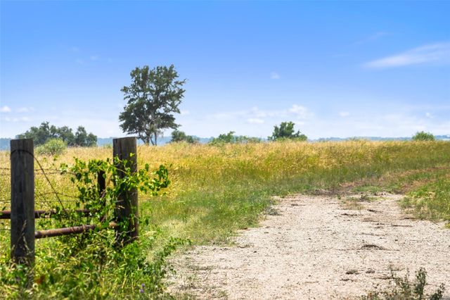 000 FM 20, Lockhart, TX 78644