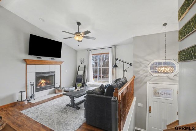 5006 Nebraska Avenue, Omaha, NE 68104