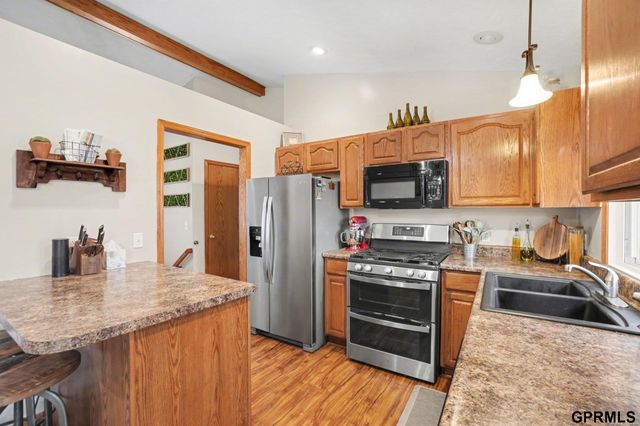 5006 Nebraska Avenue, Omaha, NE 68104