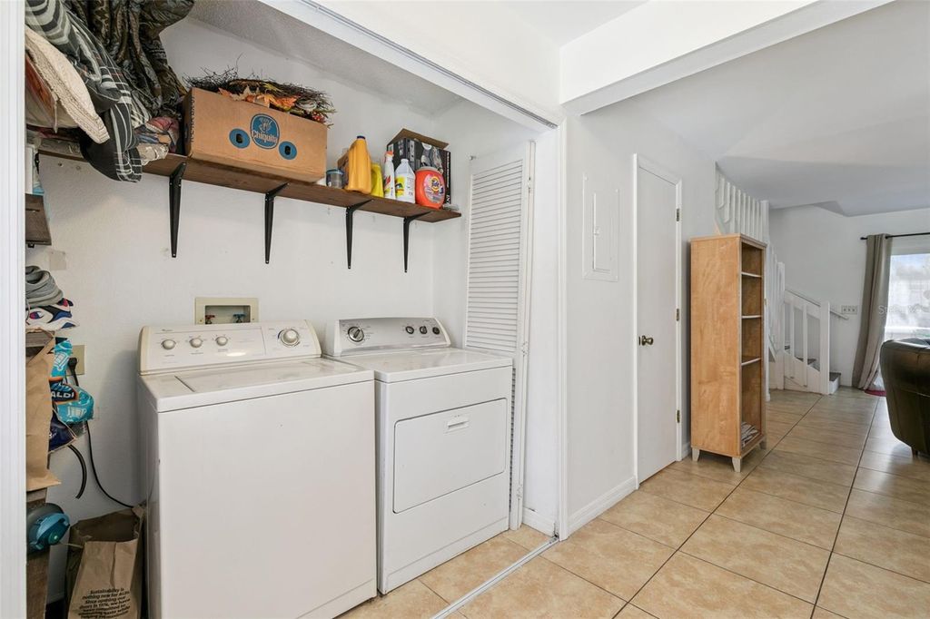 Image 16 of property listing at 5989 BRAEMAR PLACE 102, Orlando, FL 32822