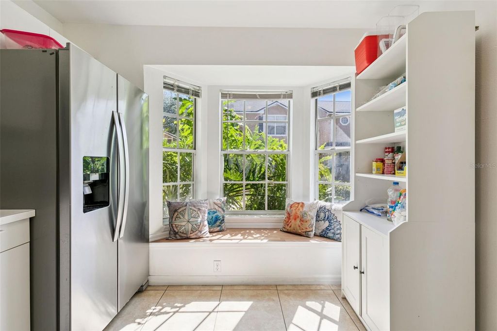 Image 8 of property listing at 5989 BRAEMAR PLACE 102, Orlando, FL 32822