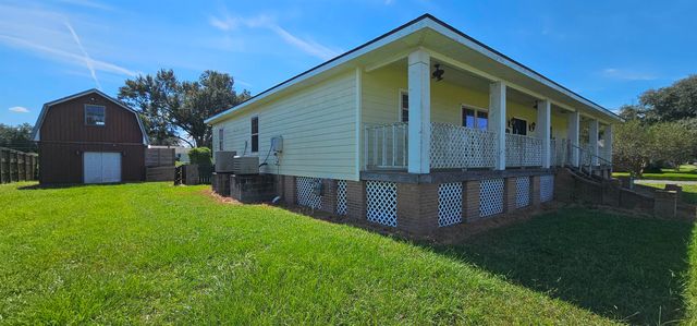 317 Thoroughbred Park Dr, Thibodaux, LA 70301