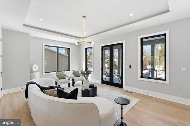 6913 BERKELEY ST, Falls Church, VA 22043
