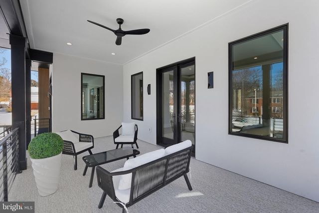 6913 BERKELEY ST, Falls Church, VA 22043