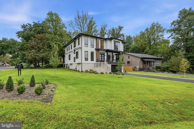 6913 BERKELEY ST, Falls Church, VA 22043