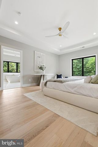 6913 BERKELEY ST, Falls Church, VA 22043