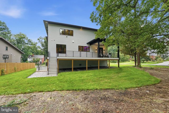 6913 BERKELEY ST, Falls Church, VA 22043