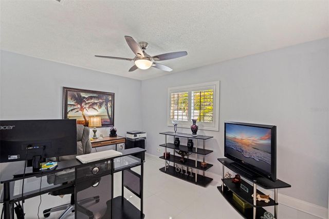 4781 97TH WAY N, St Petersburg, FL 33708