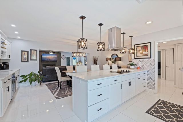 4781 97TH WAY N, St Petersburg, FL 33708