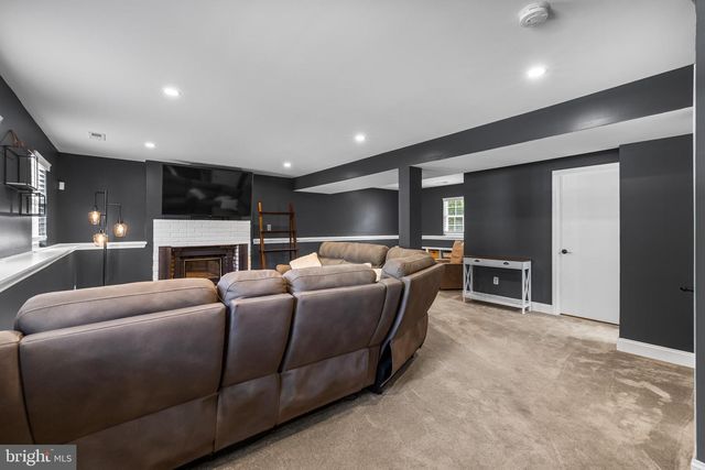 6055 ADCOCK LN, Hanover, MD 21076