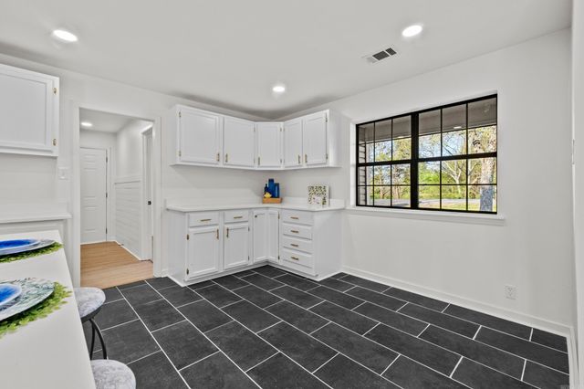 5 Kirby Drive, Greenbrier, AR 72058