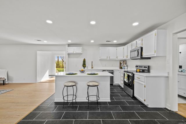 5 Kirby Drive, Greenbrier, AR 72058