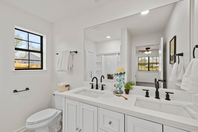 5 Kirby Drive, Greenbrier, AR 72058