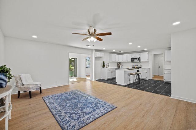 5 Kirby Drive, Greenbrier, AR 72058