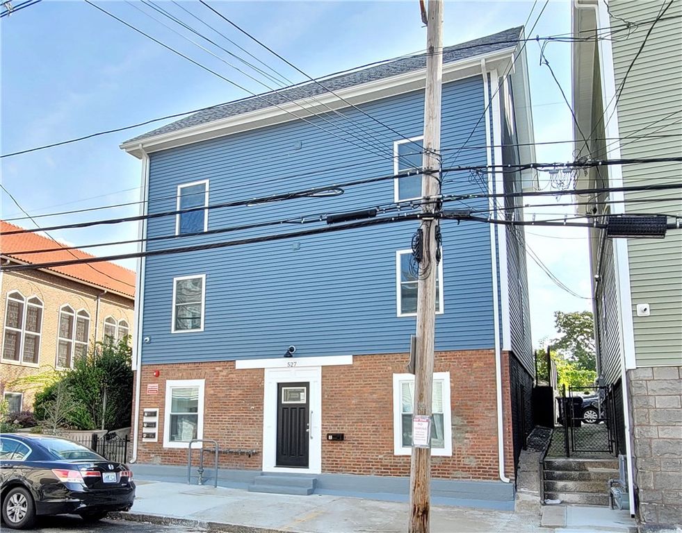 527 Charles Street 2, Providence, RI 02904