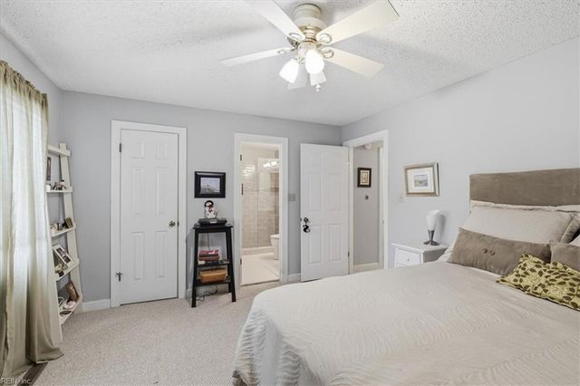 1214 Foursome LN, Virginia Beach, VA 23455