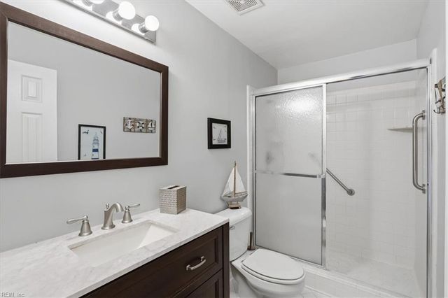 1214 Foursome LN, Virginia Beach, VA 23455