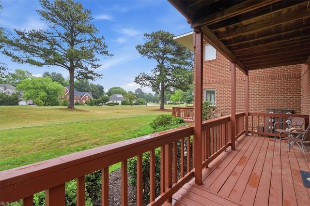 1214 Foursome LN, Virginia Beach, VA 23455