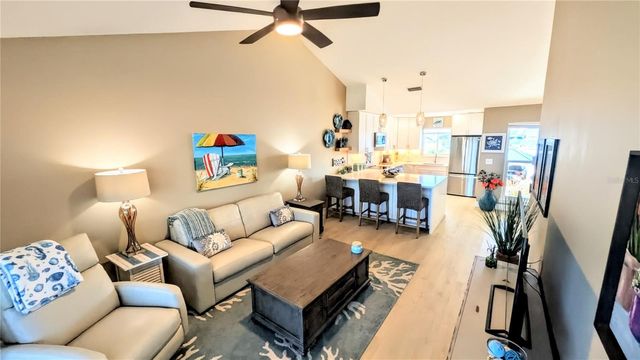 958 SANDPIPER CIRCLE 958, Bradenton, FL 34209