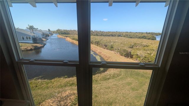 958 SANDPIPER CIRCLE 958, Bradenton, FL 34209