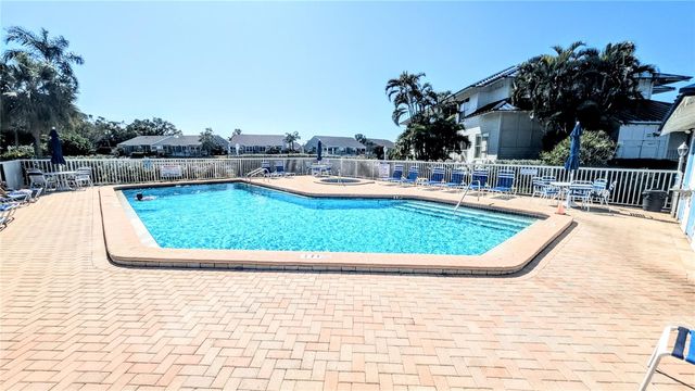 958 SANDPIPER CIRCLE 958, Bradenton, FL 34209