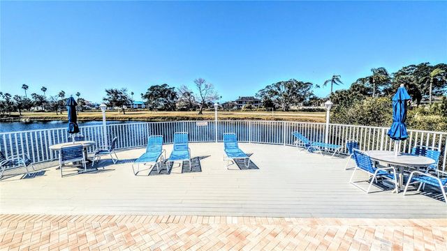 958 SANDPIPER CIRCLE 958, Bradenton, FL 34209