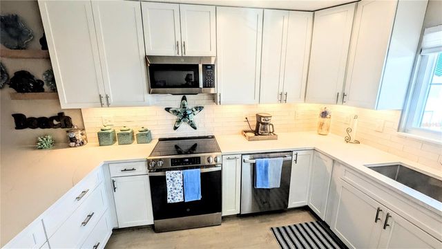 958 SANDPIPER CIRCLE 958, Bradenton, FL 34209