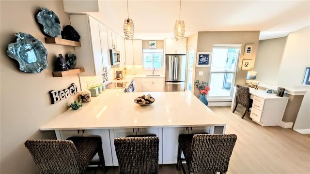 958 SANDPIPER CIRCLE 958, Bradenton, FL 34209