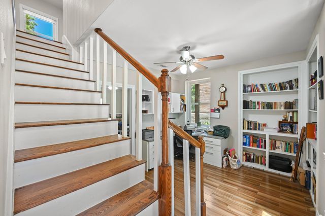 2111 W 12TH ST, Austin, TX 78703