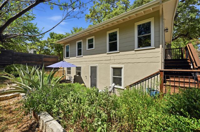 2111 W 12TH ST, Austin, TX 78703